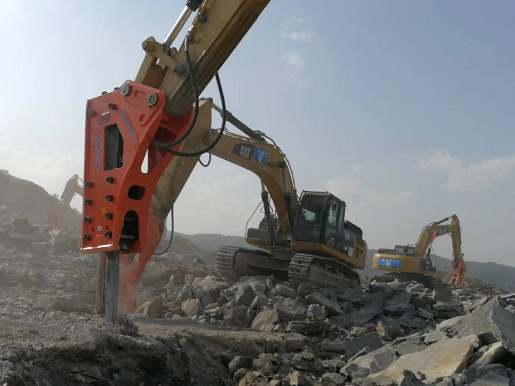 News How does the hydraulic breaker work?